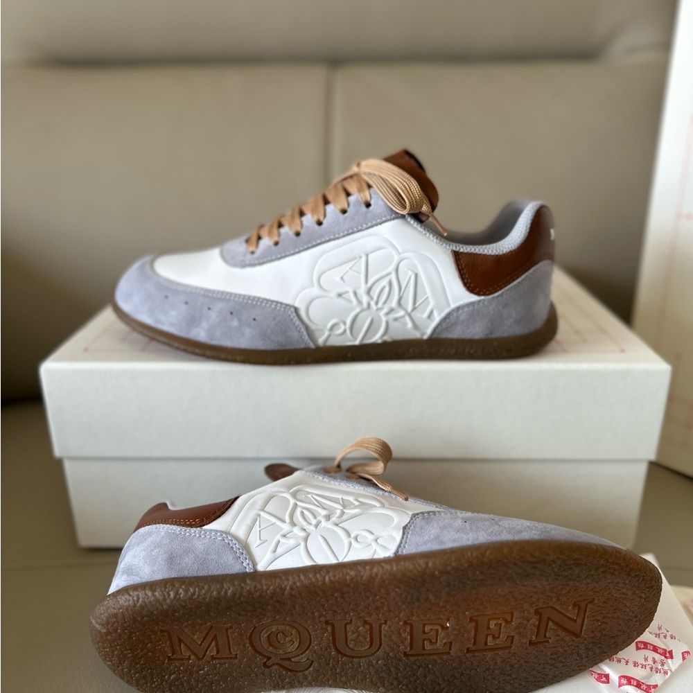 Alexander McQueen Print Sneakers - Picture 4 of 6